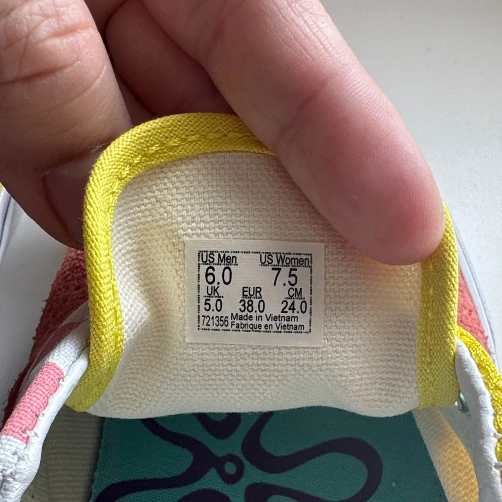 Vans Unisex SpongeBob Yellow and Pink Sneakers - Picture 5 of 5